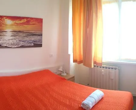 Bonomelli Bed and Breakfast 2*